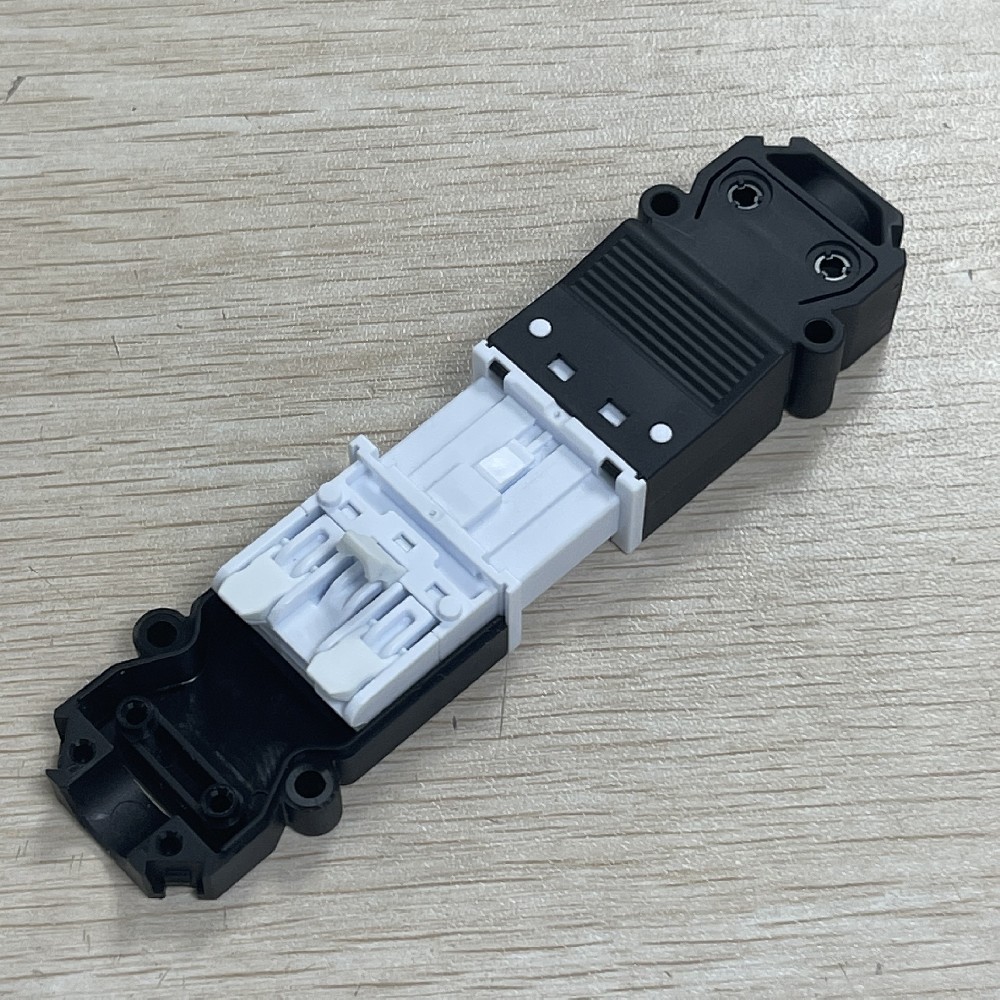 827-3 Pole Push Wire Plug-in Connectors